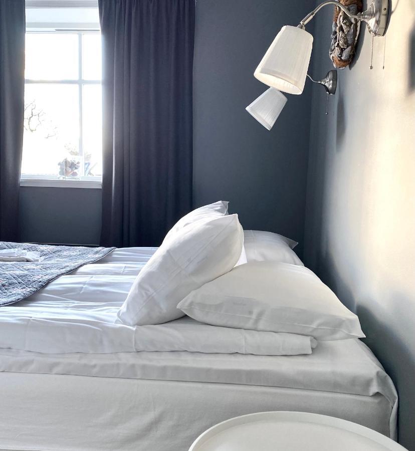Kaptenshuset Hotell 奇维克 外观 照片