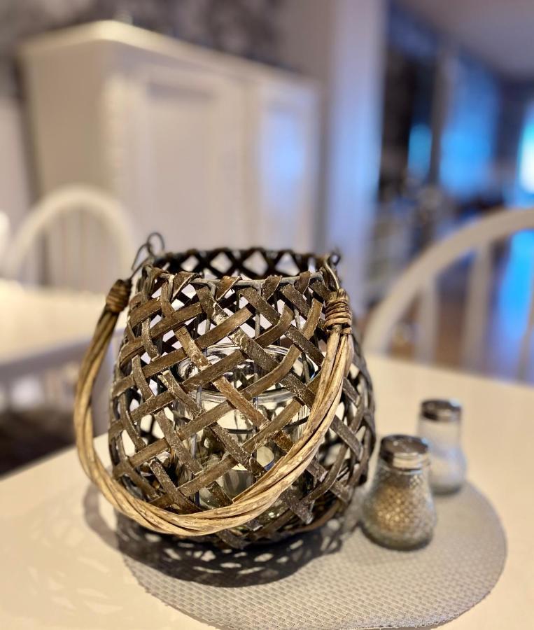 Kaptenshuset Hotell 奇维克 外观 照片